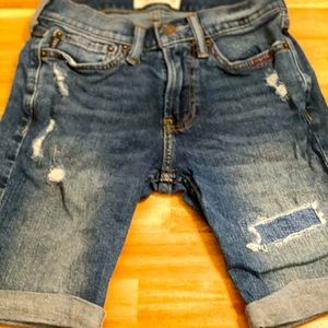 boy abercombie shorts size 9/10